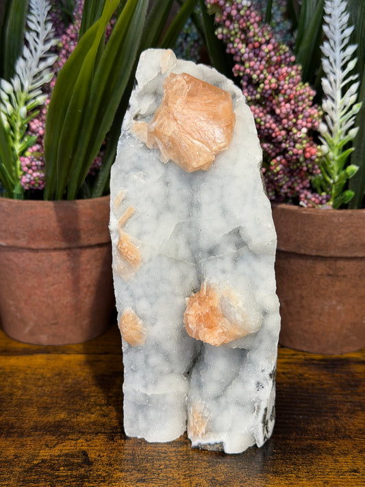 Quartz & Stilbite