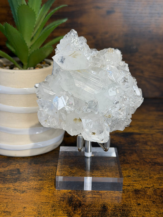 Apophyllite Stand