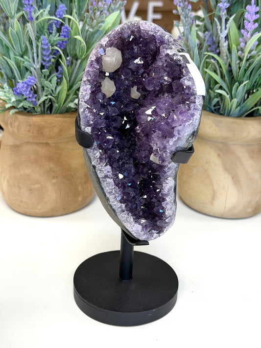 Amethyst Statement Stand